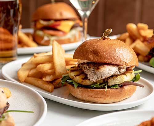 Kelly’s Weekday Specials-website-500px-x-410px-burger
