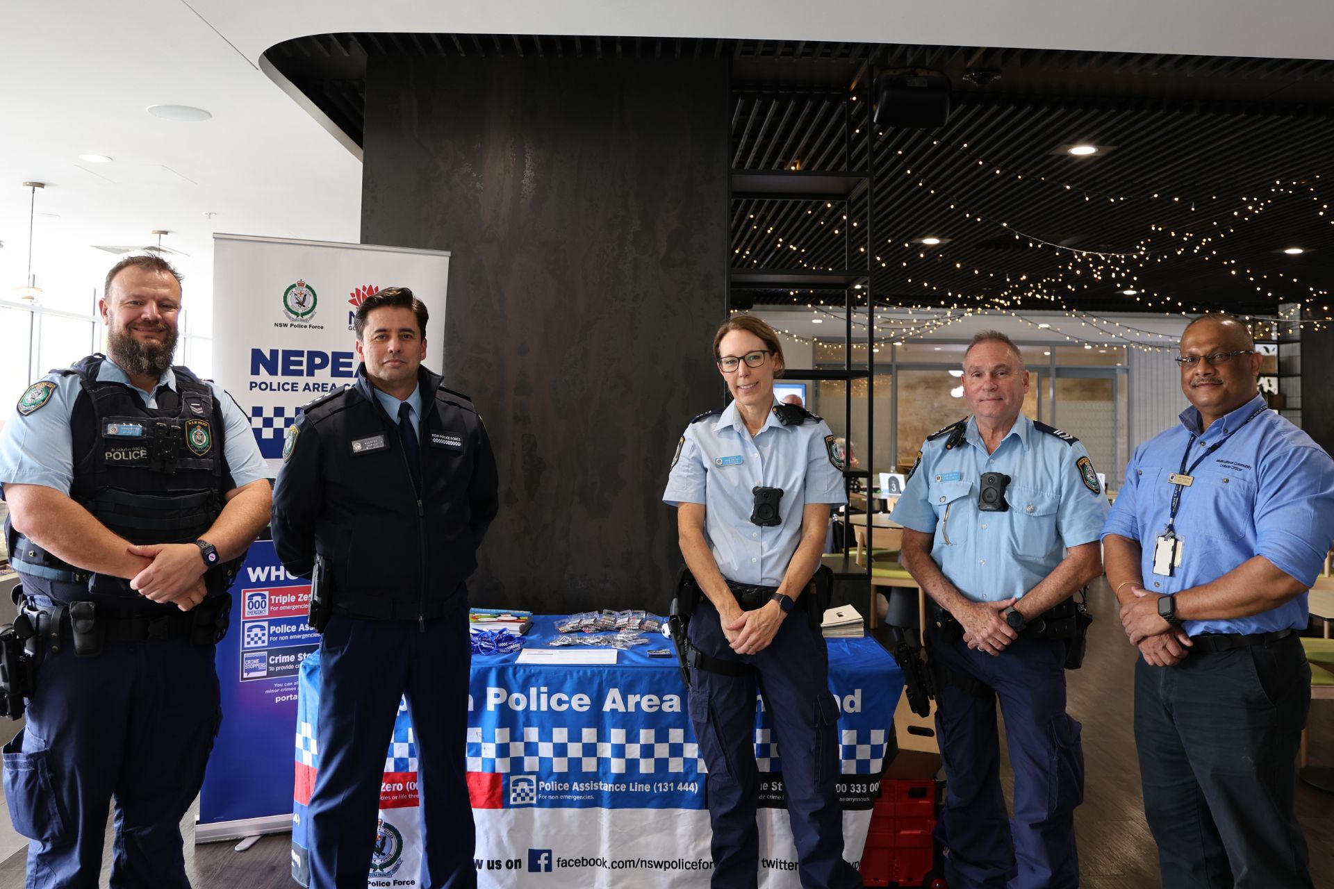 Coffee with a Cop sparks real conversation at Cafe Royce in Penrith ...